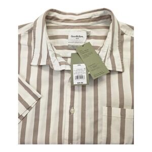 NWT Goodfellow And Co Short Sleeve Button Up Shirt Mens 2XL Tan Stripes